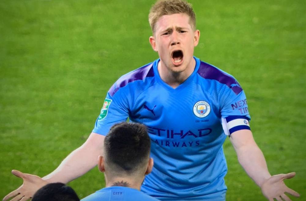 《星空》官方解释没有韩语的原因：本地化太费钱